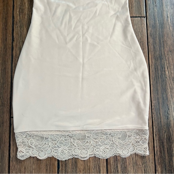 I Am Yummie Nude Shapewear Slip Long Braless Shaper Small Dress Lace Hem Cami - Picture 3 of 8